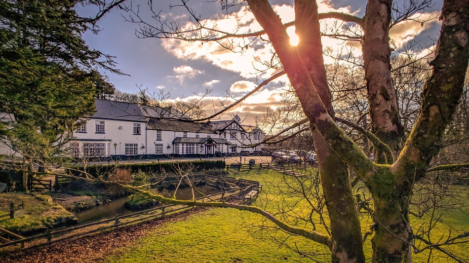 Gallery image 7: the-two-bridges-hotel