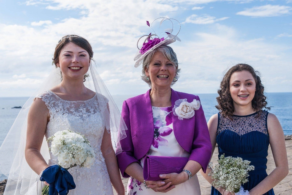 Gallery image 3: demoda-organic-hair-and-beauty