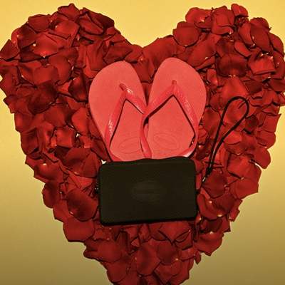 Fashion News: Havaianas celebrates love this Valentine's Day with campaign Walking Together Since