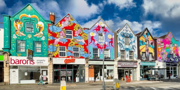 Bristol Street Art | Bex Glover, Lucas Antics, Zoe Power, Gemma Compton, Sophie Long and Ejit - Six Sisters |  © Hannah Judah